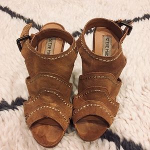 Steve Madden suede heels